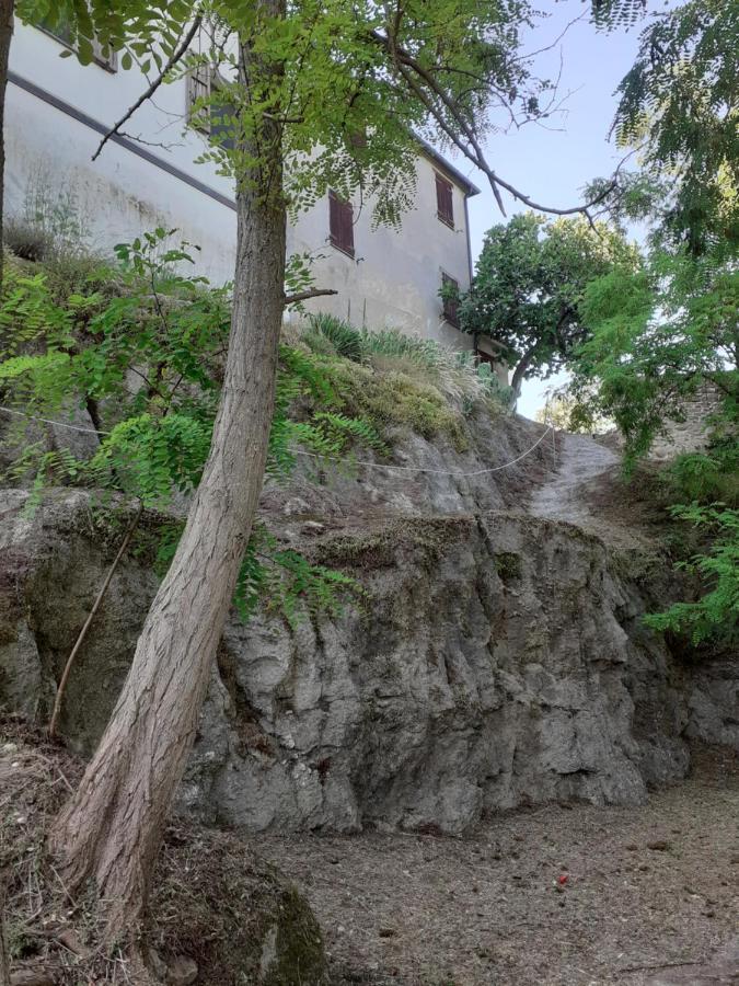 Locanda Delle Grotte Di Onferno Hotel Gemmano Exterior foto